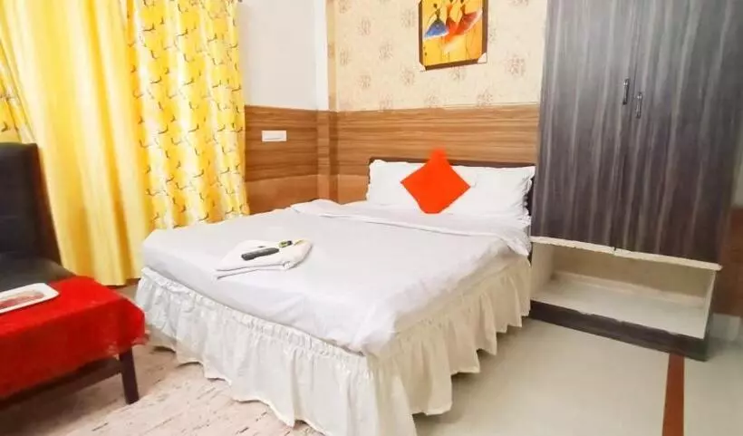 Hotelli Prince Lodge And Banquet