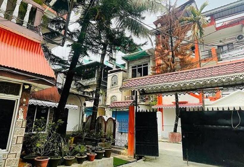 酒店 Prince Lodge And Banquet