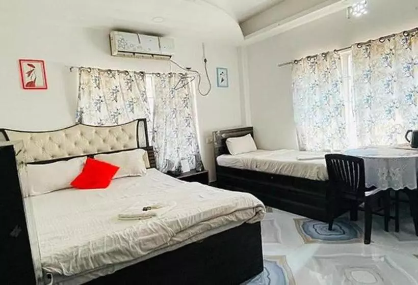 Hotelli Prince Lodge And Banquet