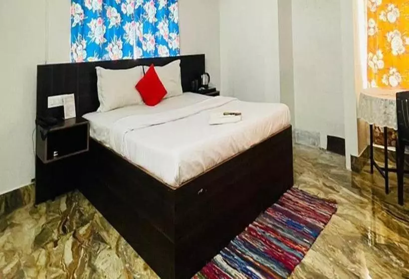 Hotelli Prince Lodge And Banquet