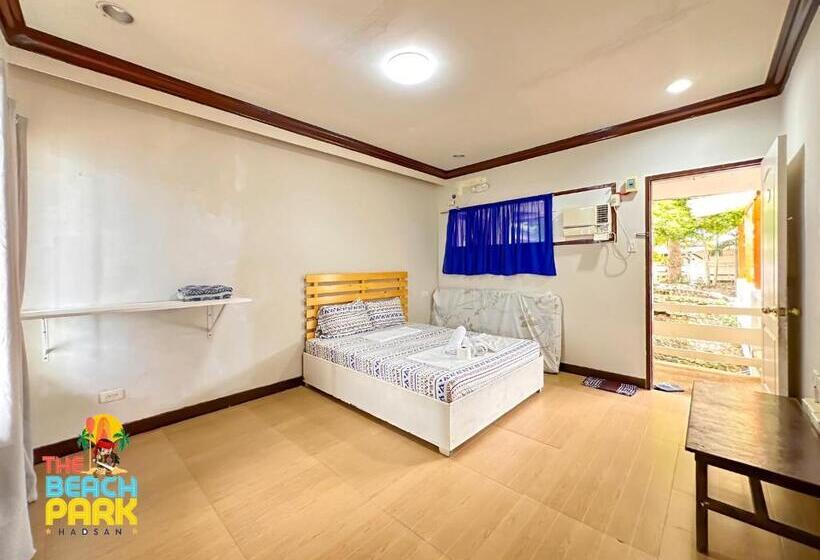 בית מלון כפרי Sea View Room The Beach Park Hadsan