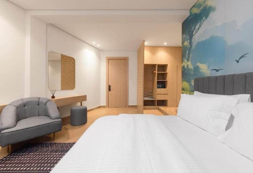 هتل Tree House Boutique