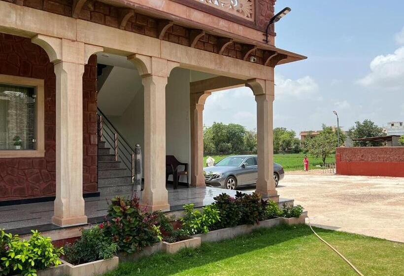 Hotelli Zoya’s Farm   Homestay Close To Nature