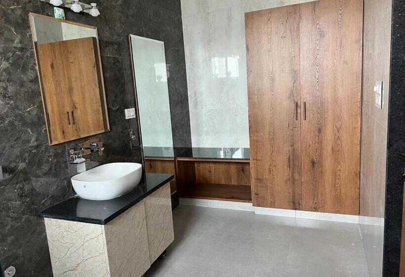 Hotelli Zoya’s Farm   Homestay Close To Nature