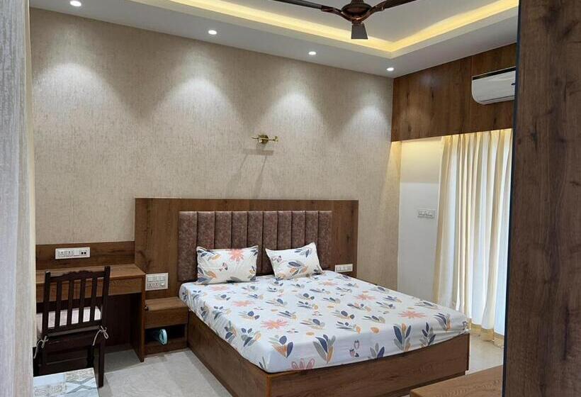 Hotelli Zoya’s Farm   Homestay Close To Nature