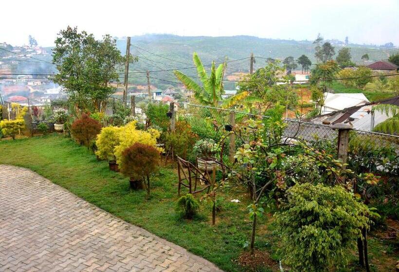 پانسیون Carmalin Holiday Bungalow