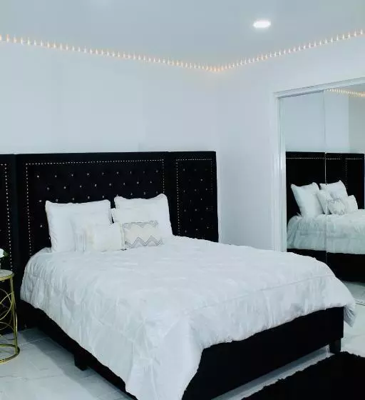 ペンション Luxury Studio Only 5 Miles To Iah