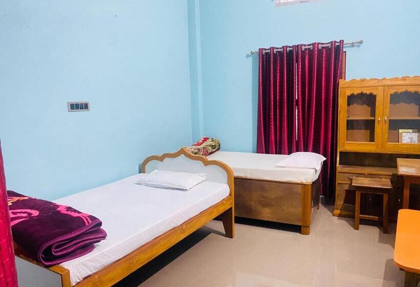 Пансион The Narayan Bhawan , Ramanuj Ashram ,haridas Nagar ,ramkot Ayodhya Ji