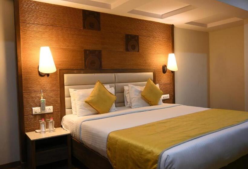 Ace Grand By Ms Hotels