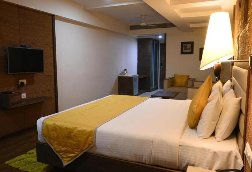 Ace Grand By Ms Hotels