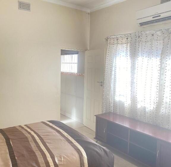 مبيت وإفطار Hilton Inn