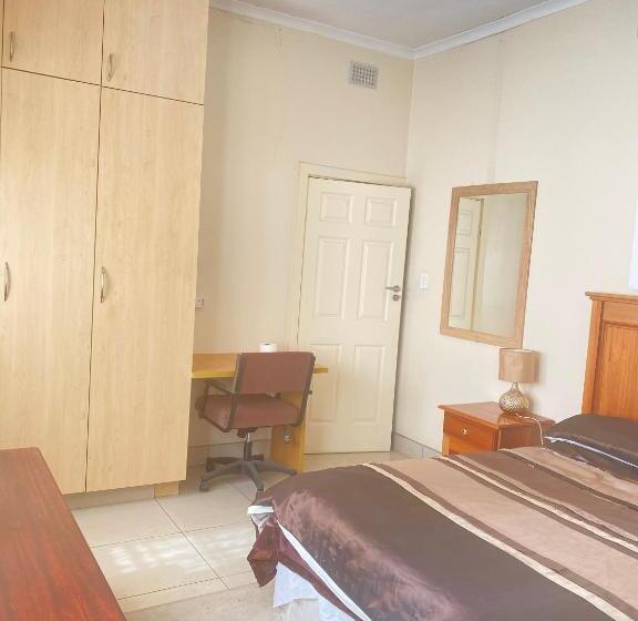 مبيت وإفطار Hilton Inn