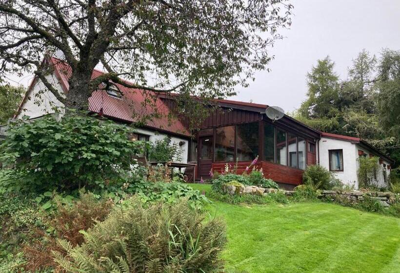 צימר Invercassley Cottage