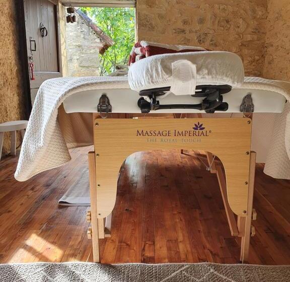 Bed and Breakfast Les Pierres Lotoises Retour De Voyages