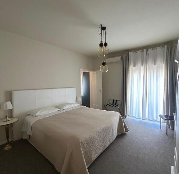 تختخواب و صبحانه Ramo Fiorito