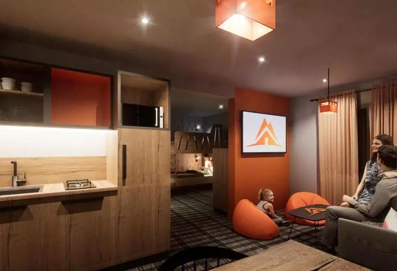 ホテル Base Camp Lodge   Albertville