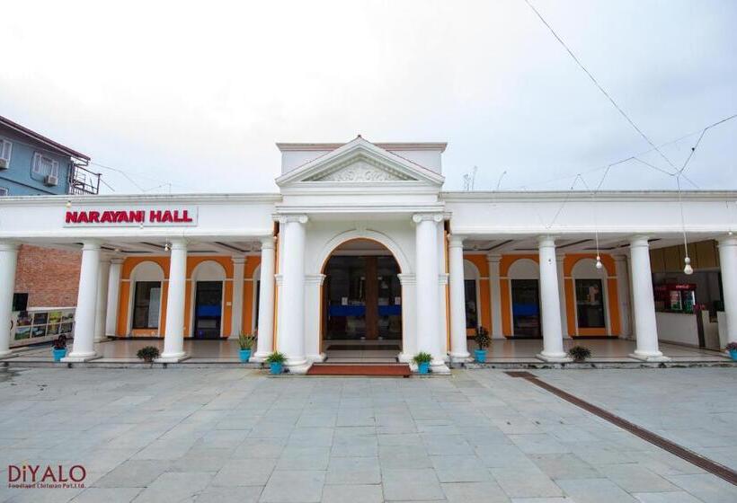 هتل Diyalo Foodland Chitwan