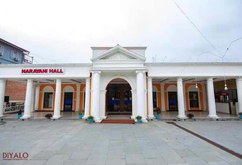 هتل Diyalo Foodland Chitwan