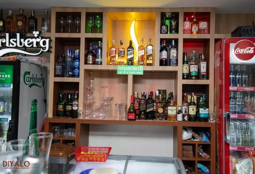 هتل Diyalo Foodland Chitwan