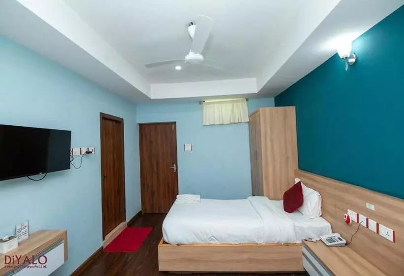 هتل Diyalo Foodland Chitwan