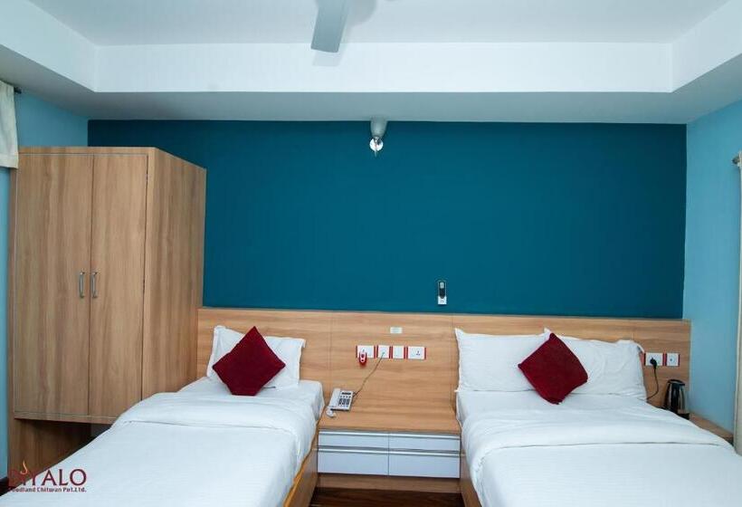 هتل Diyalo Foodland Chitwan