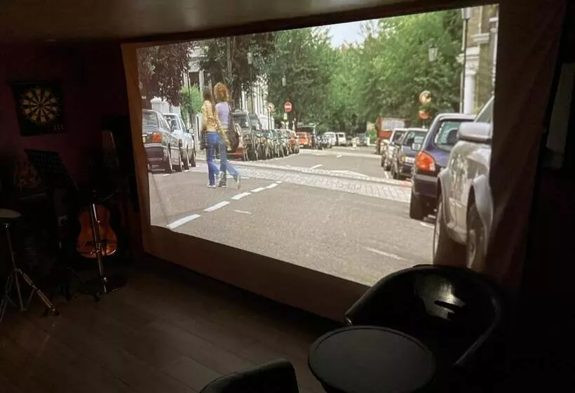 Hotelli Jacks Court B1