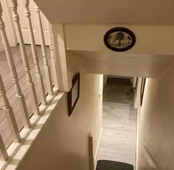 Hotelli Jacks Court B1