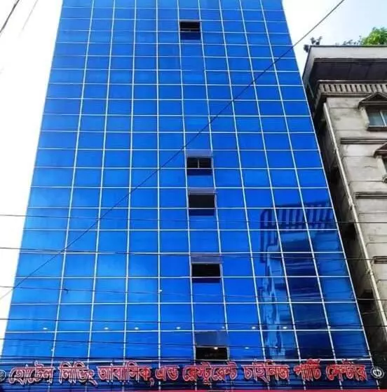 هتل Living International Ltd