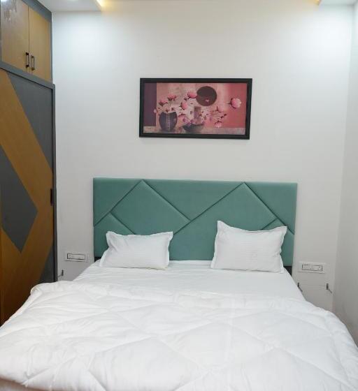 Отель Panache The Escape Home Stay