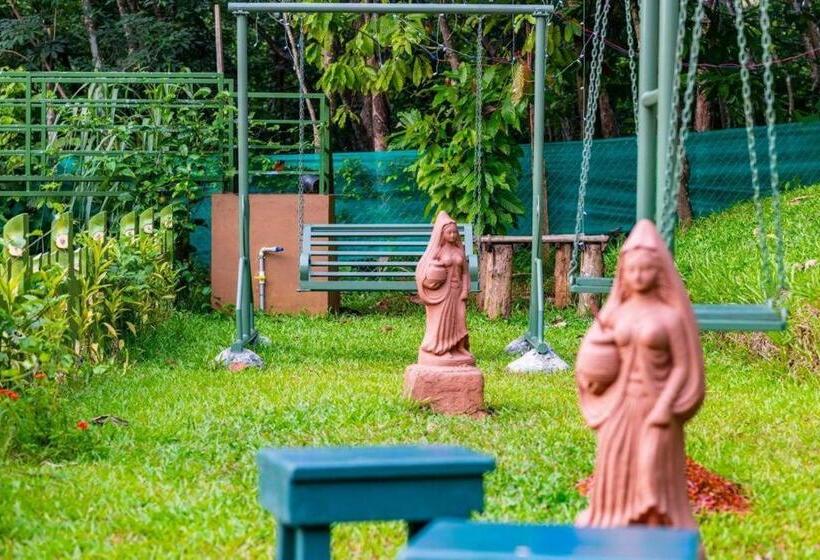 פנסיון Budgies Cottage