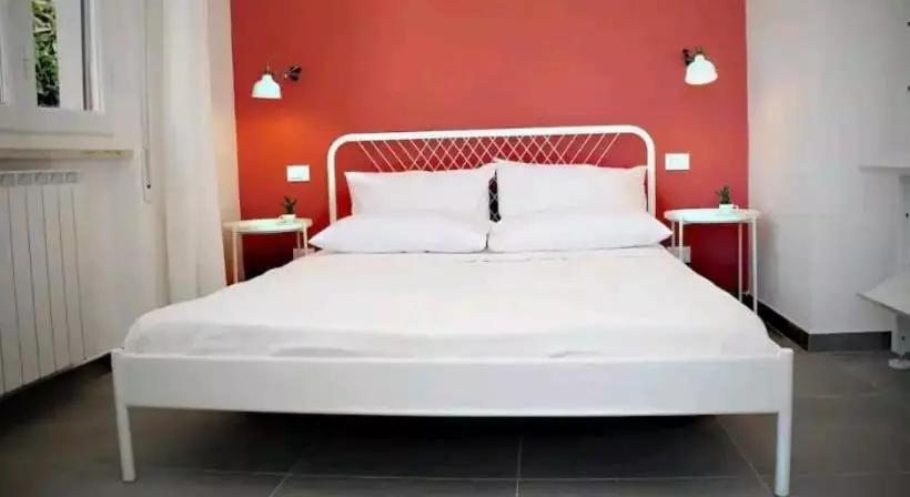 پانسیون Debirooms
