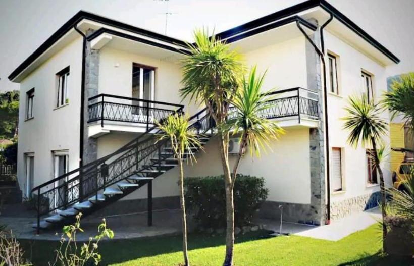 פנסיון Debirooms