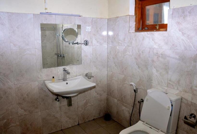 بنسيون G V N Villa Ahangama