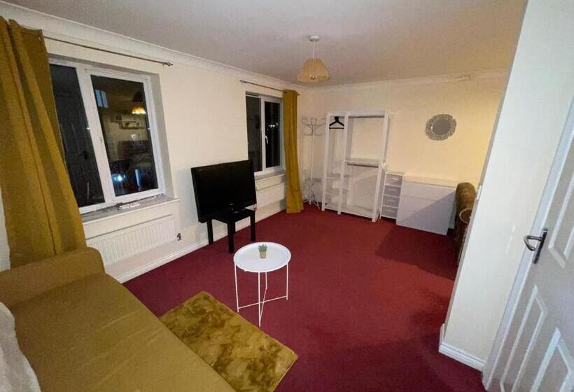 پانسیون Room 2   Chassagne Guest House