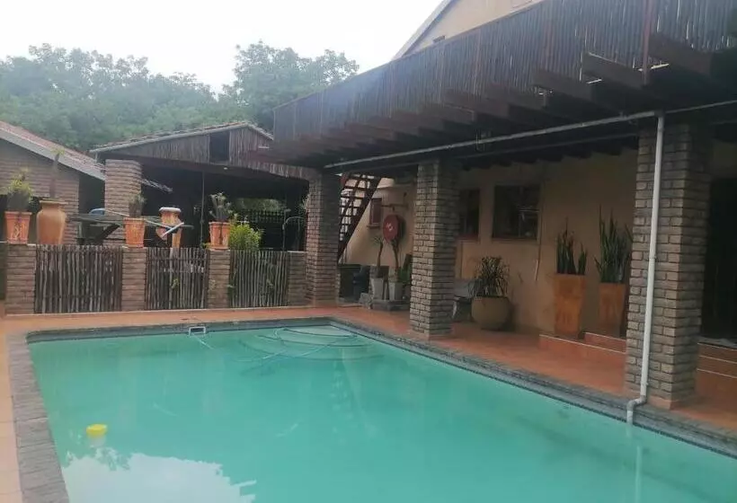 پانسیون Texas Suites