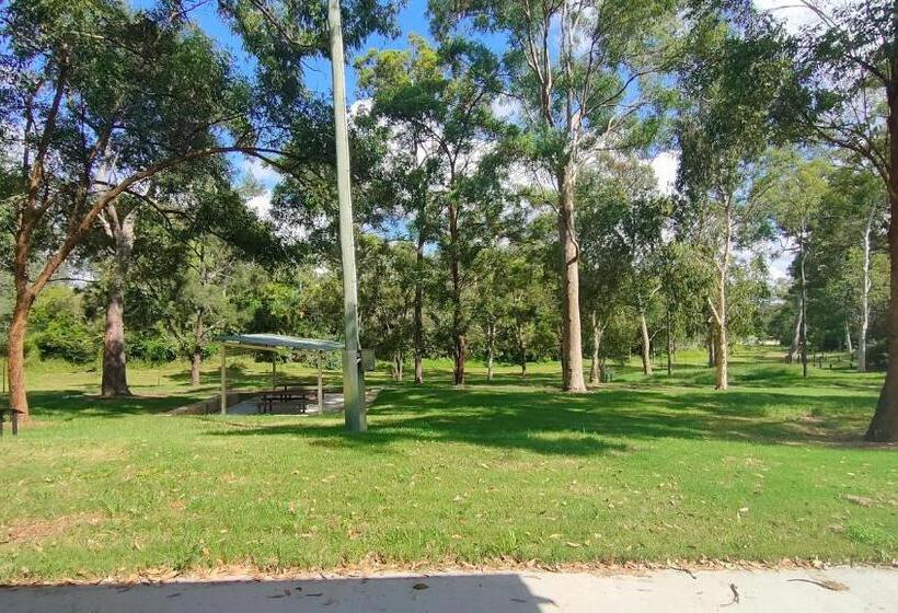 펜션 The Woodlands Hideaway   Premium Acreage Guesthouse