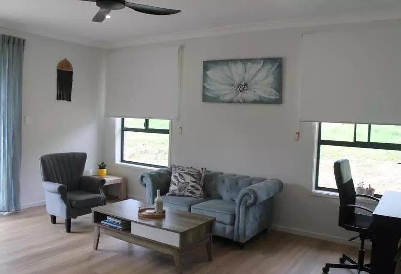 Majatalo The Woodlands Hideaway   Premium Acreage Guesthouse