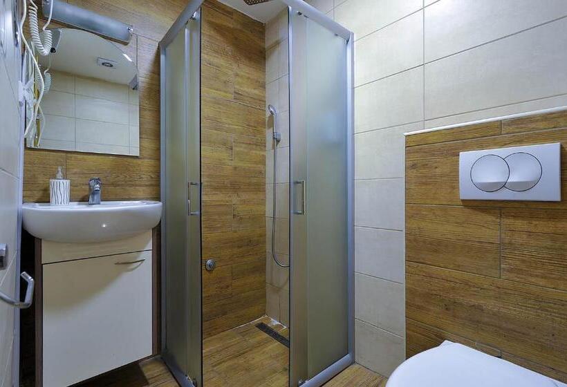 پانسیون Vila Mina