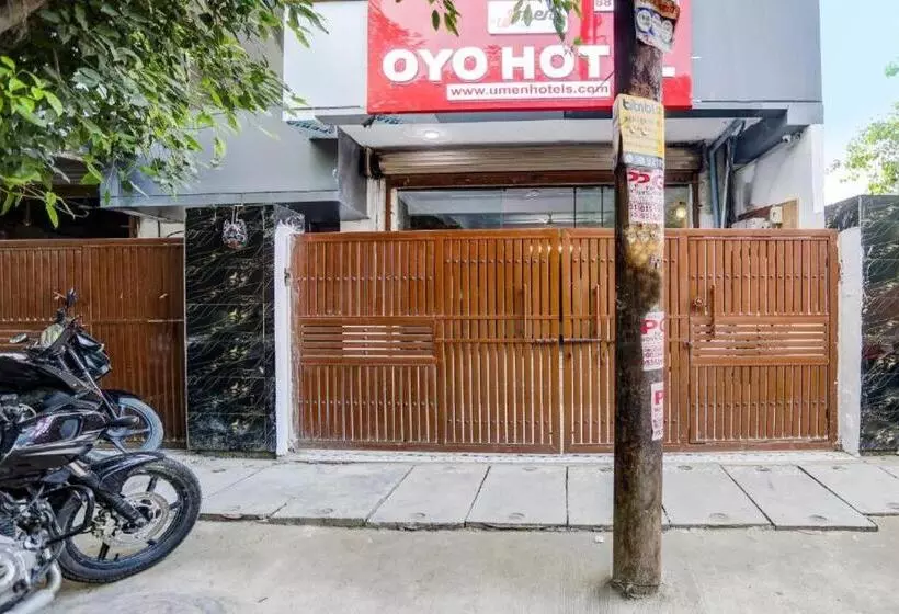 Umen Hotel Sector 66