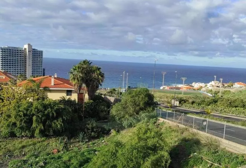 ペンション Twin Room At Villa Lila