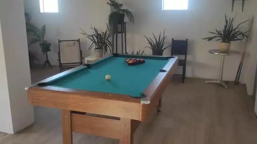 ペンション Twin Room At Villa Lila