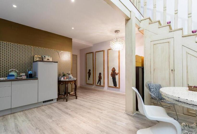 تختخواب و صبحانه Home & More Brigida