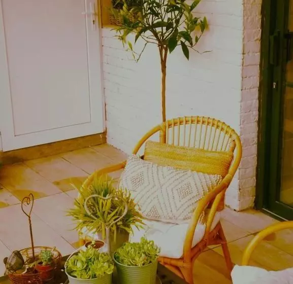 ベッドアンドブレックファースト La Maison De Mona