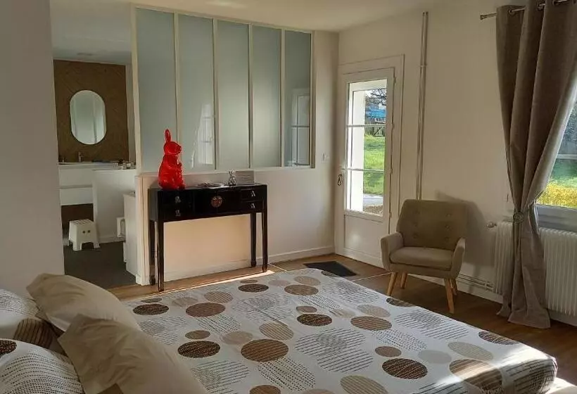 Aamiaismajoitus (B&B) Rabbit House   La Chambre D Hôtes