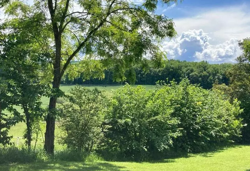 Aamiaismajoitus (B&B) Rabbit House   La Chambre D Hôtes