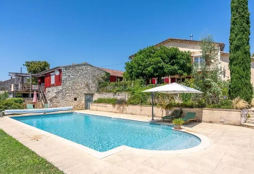 Aamiaismajoitus (B&B) Rabbit House   La Chambre D Hôtes