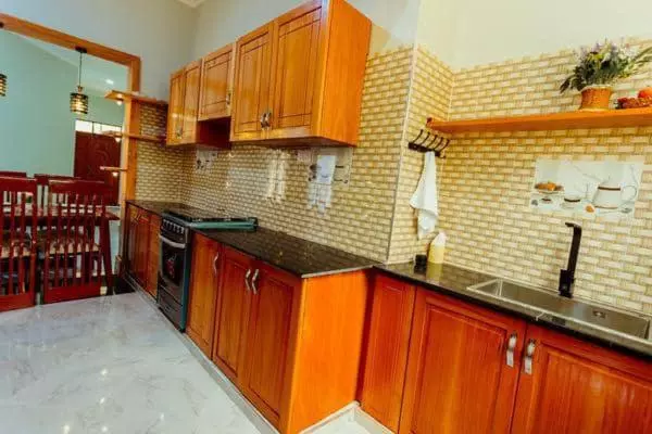 تختخواب و صبحانه Safi House