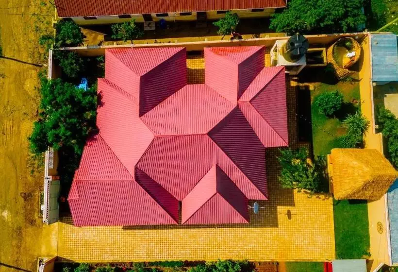 تختخواب و صبحانه Safi House