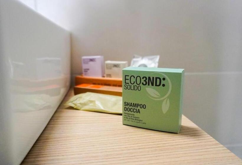 تختخواب و صبحانه The Platform Rooms