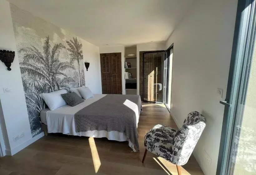 Aamiaismajoitus (B&B) Villa Nomade Proche De Cannes